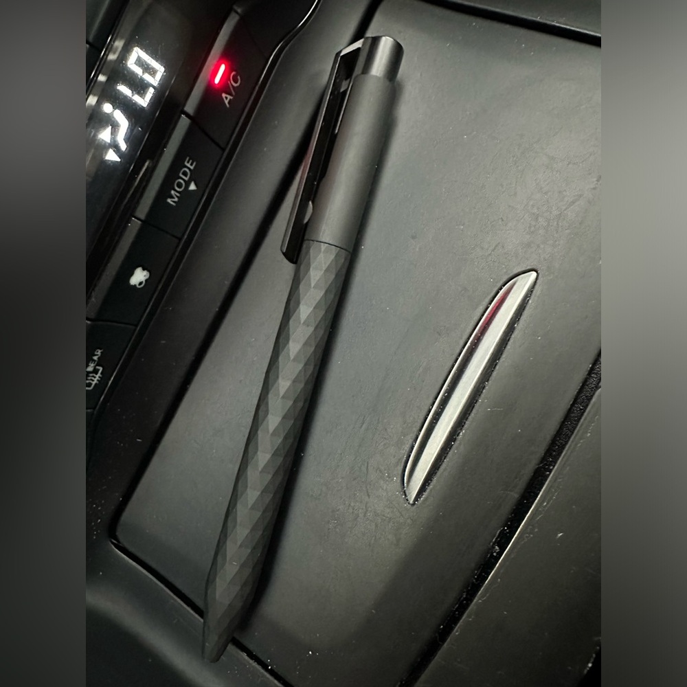 Glock pen black